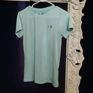 Girls Size Small Under Armor Ultra Soft Tshirt